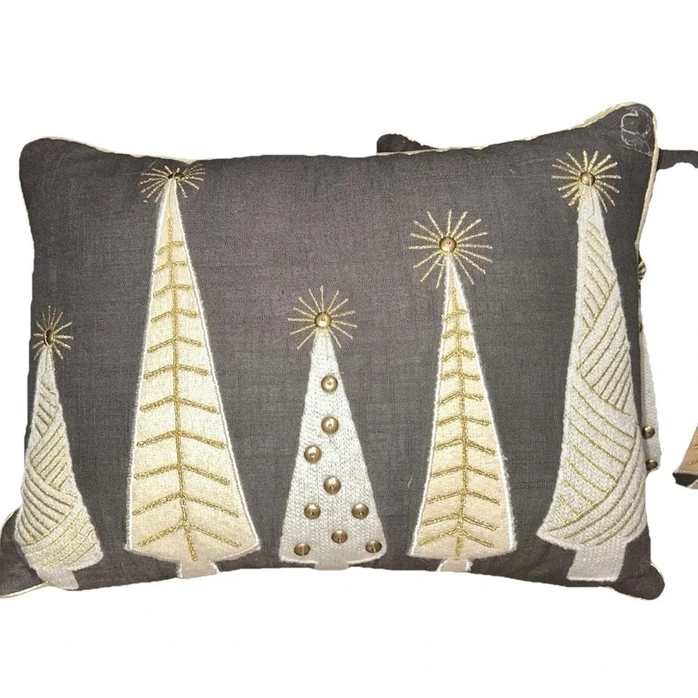Pier One Christmas Trees Pillows 16x12 Applique Embroidered Lumbar Set Of 2